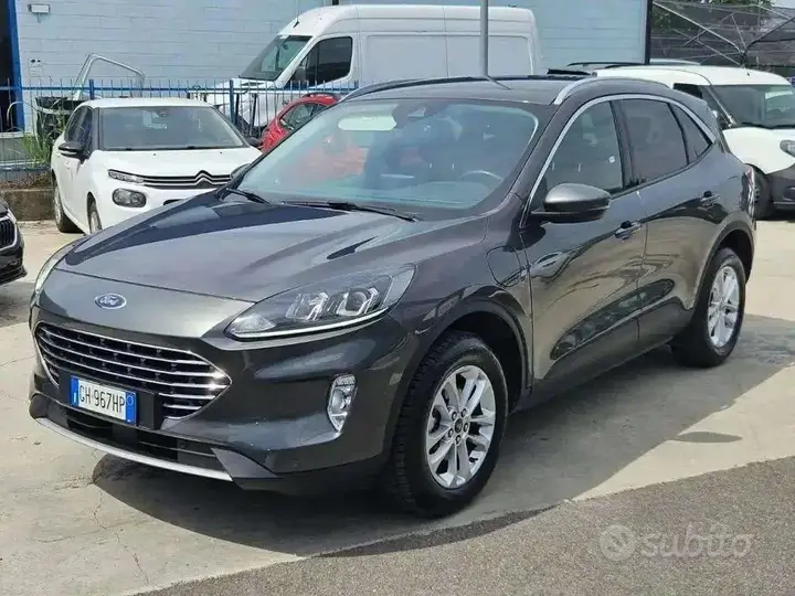 Ford Kuga 2021 photo 2