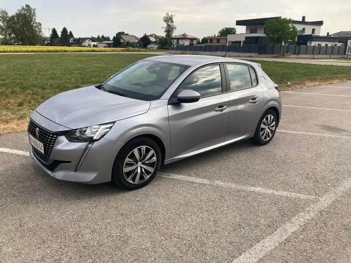 Peugeot 208 2020 photo 2