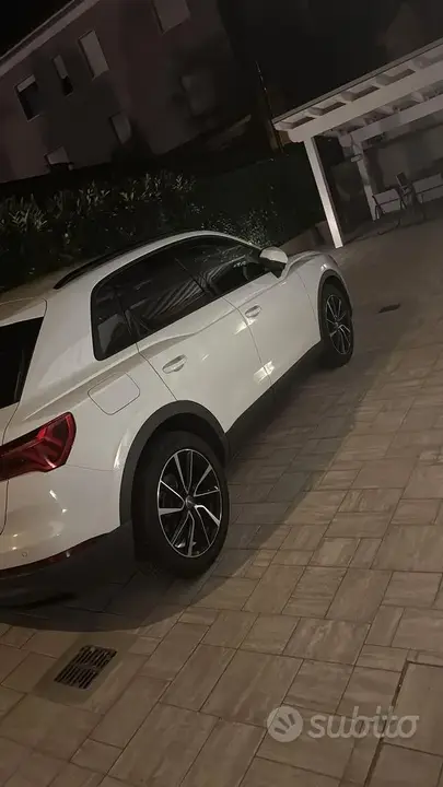 Audi Q3 2019 photo 3