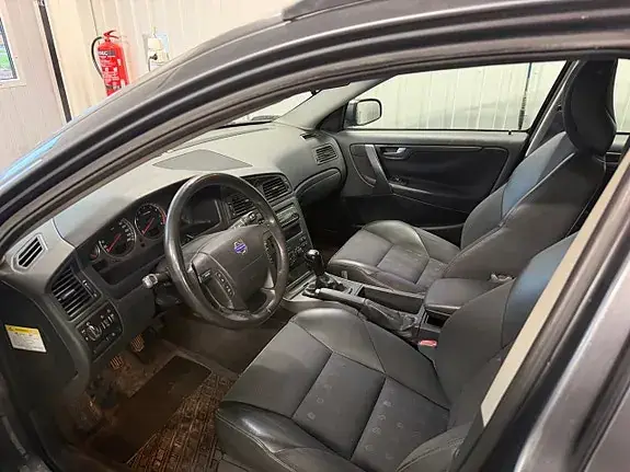 Volvo V70 2004 photo 5