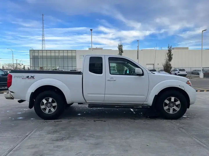 Nissan Frontier 2010 photo 4