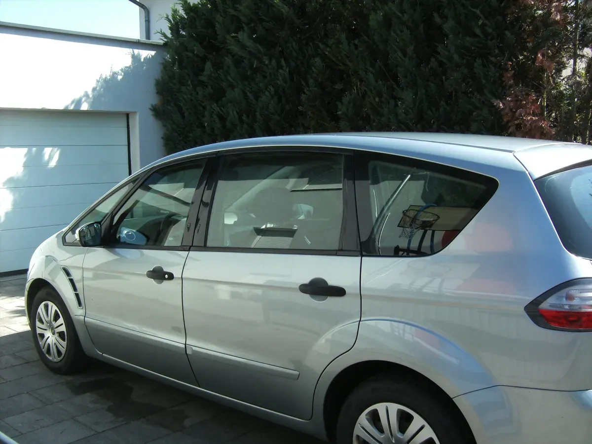 Ford S-Max 2008 photo 2