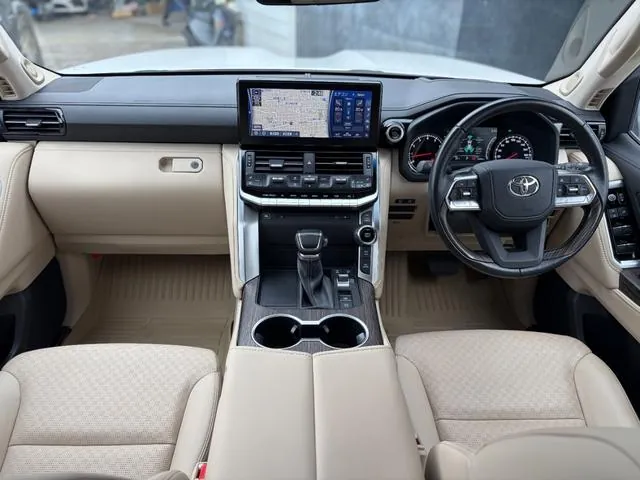 Toyota Land Cruiser 2024 photo 3