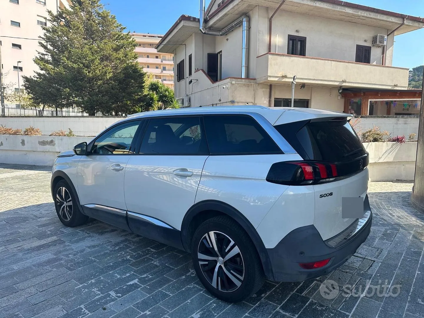 Peugeot 5008 2020 photo 3
