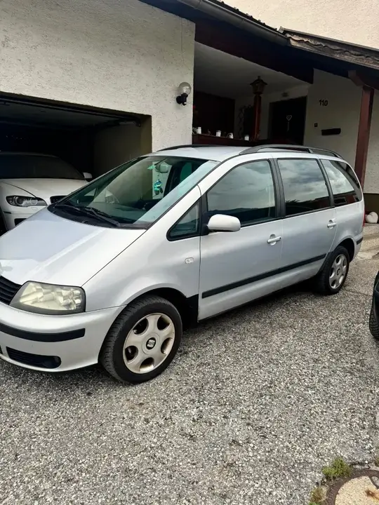 Seat Alhambra 2001 photo 2