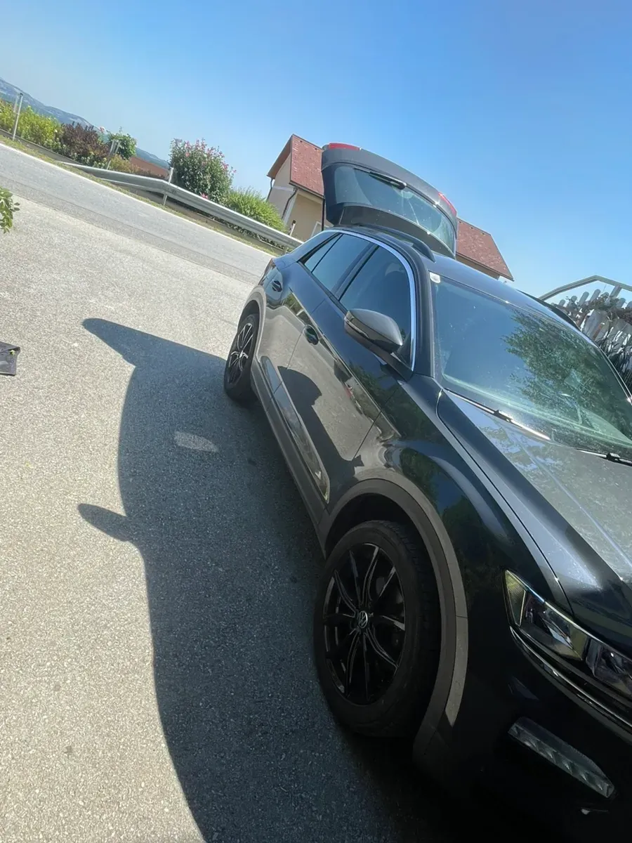 Volkswagen T-Roc 2022 photo 3
