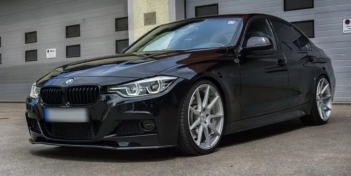 BMW F30