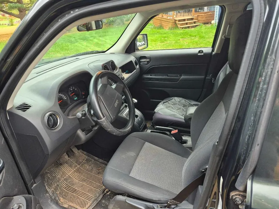 Jeep Patriot 2010 photo 3