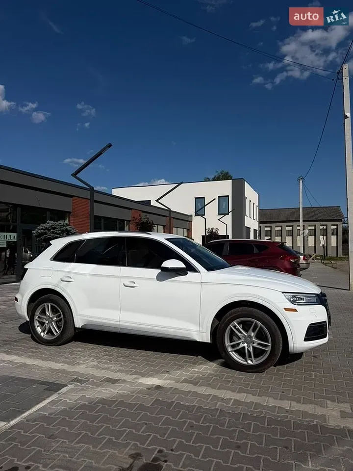 Audi Q5 2020 photo 2