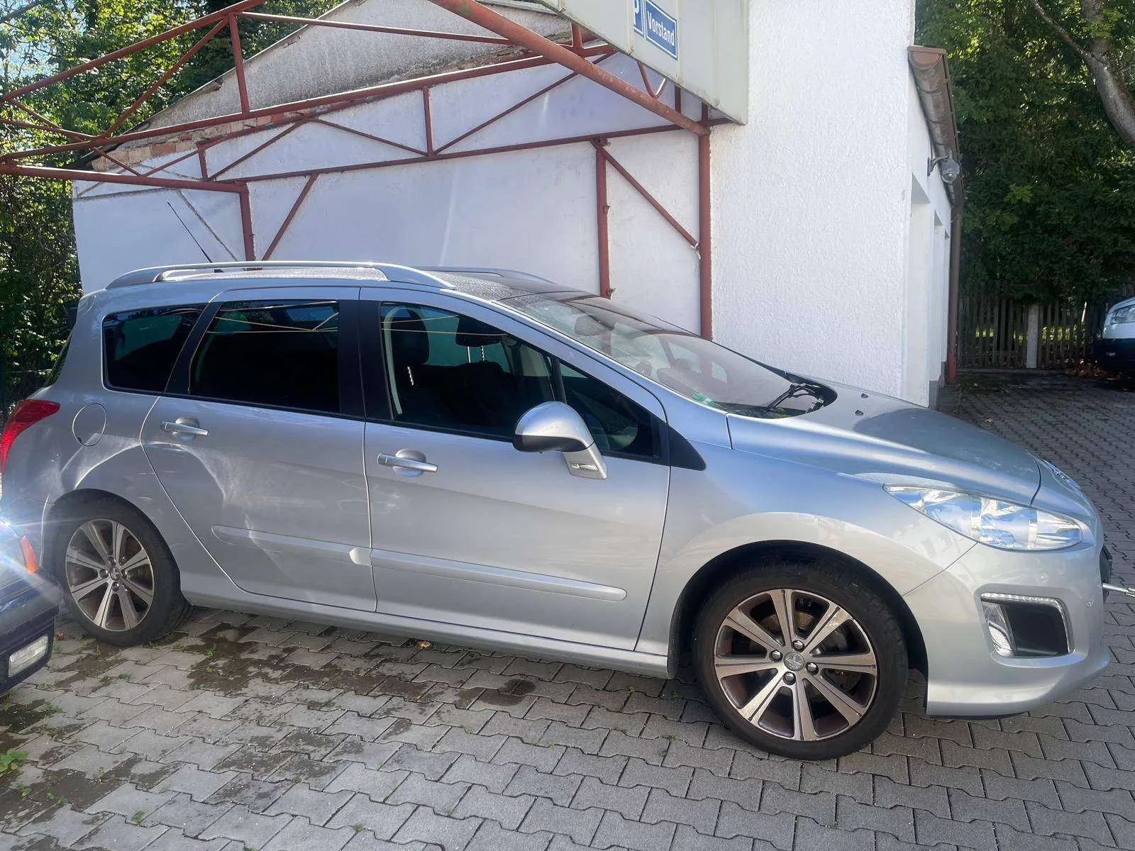 Peugeot 308 2011 photo 3