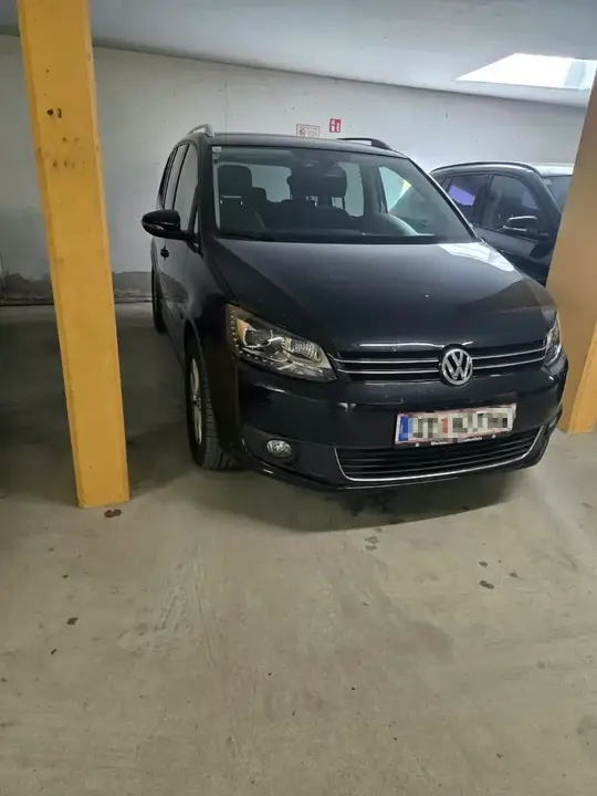 Volkswagen Touran 2014 photo 2