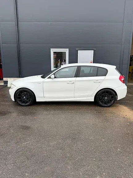 BMW 120D 2008 photo 2