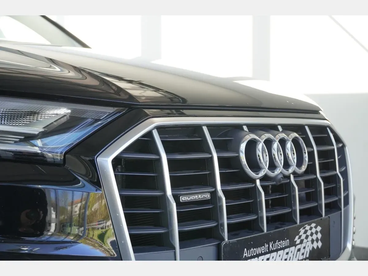 Audi Q7 2021 photo 5