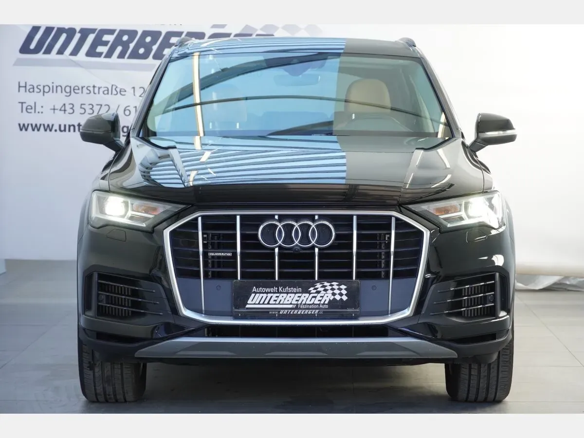 Audi Q7 2021 photo 3