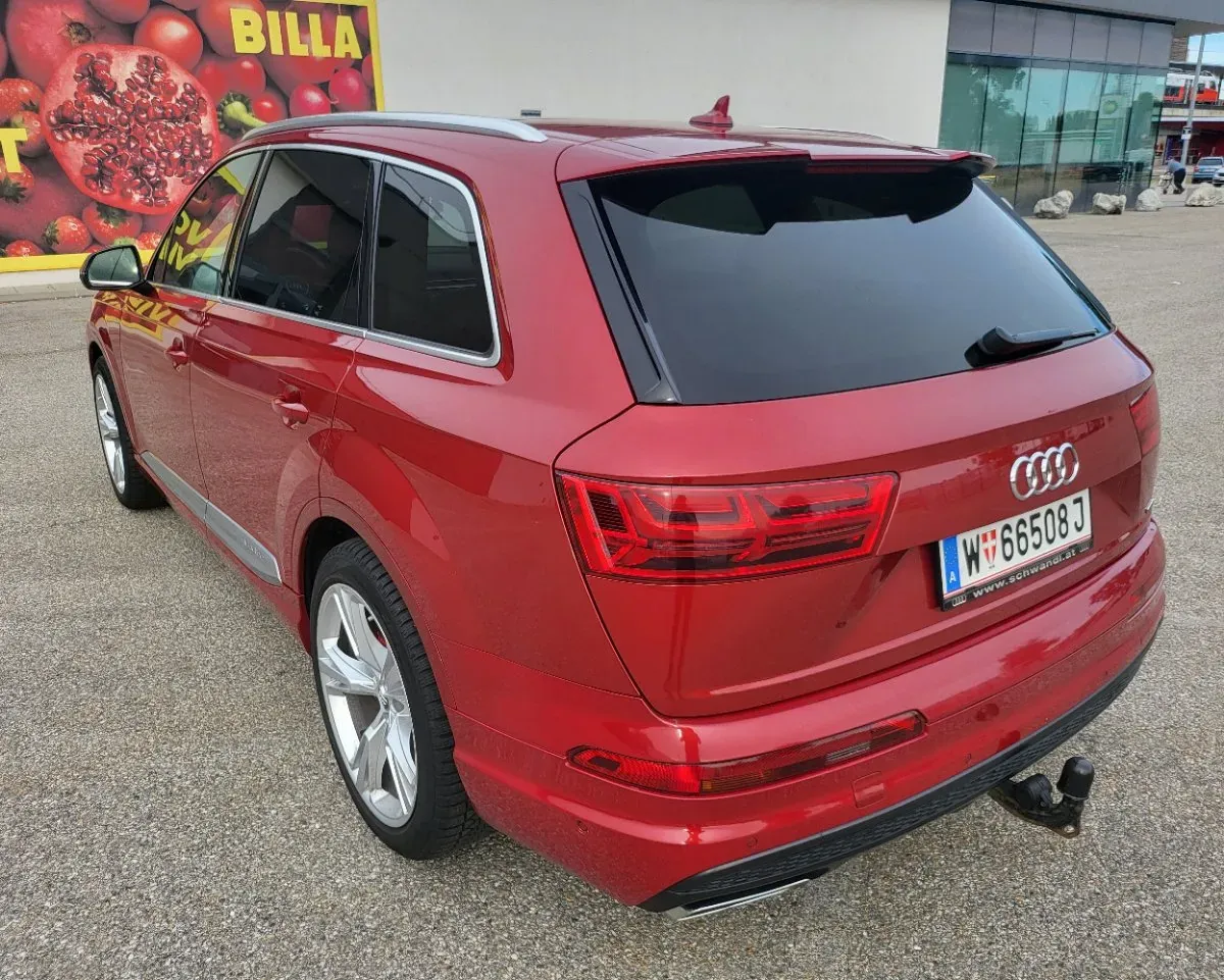 Audi Q7 2015 photo 3