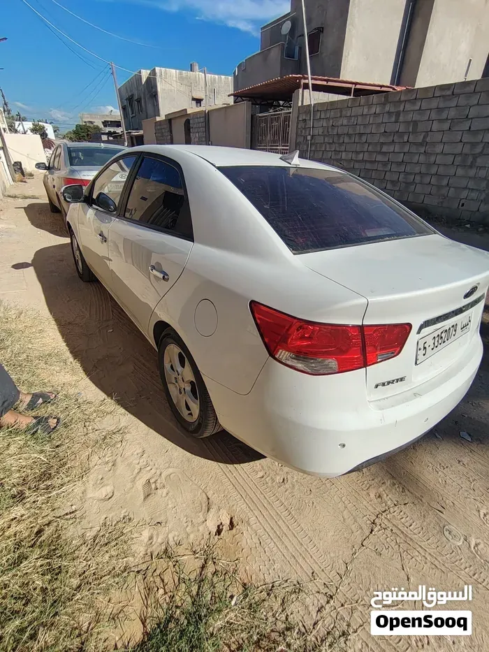 Kia Forte 2008 photo 2