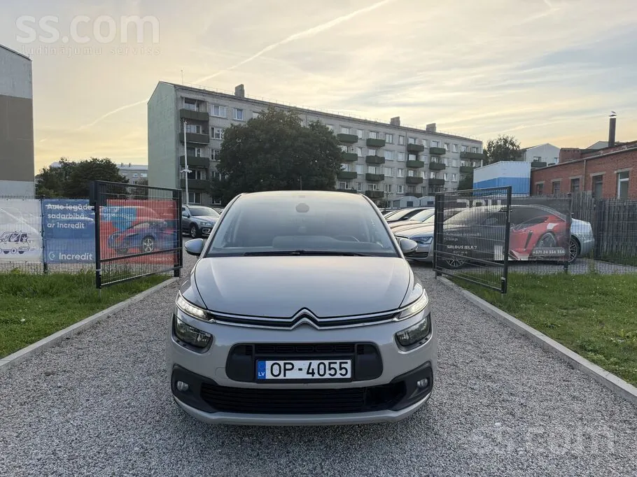 Citroen C4 Picasso 2018 photo 2