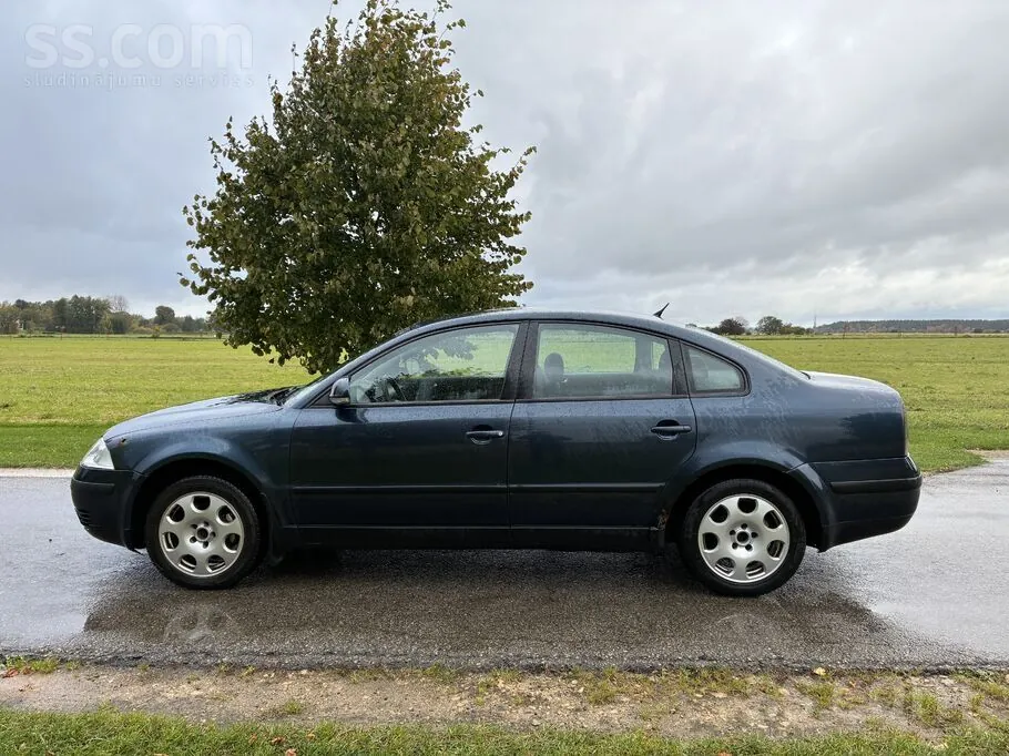 Volkswagen Passat 2003 photo 2