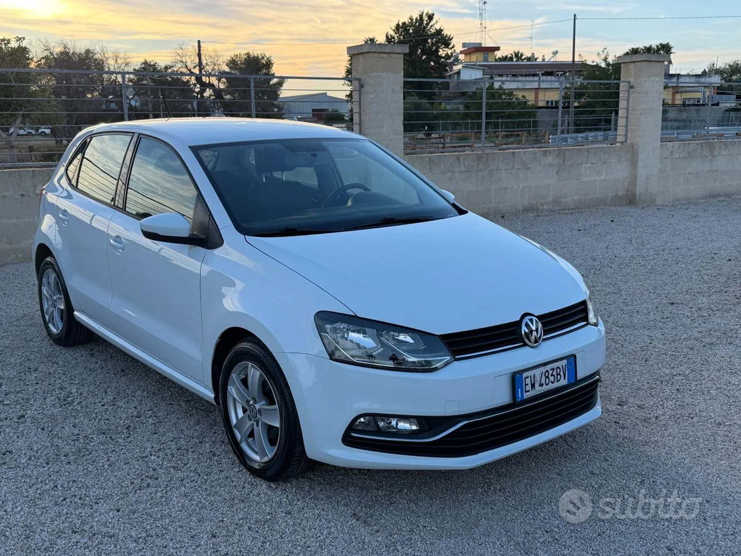 Volkswagen Polo 2014 photo 2