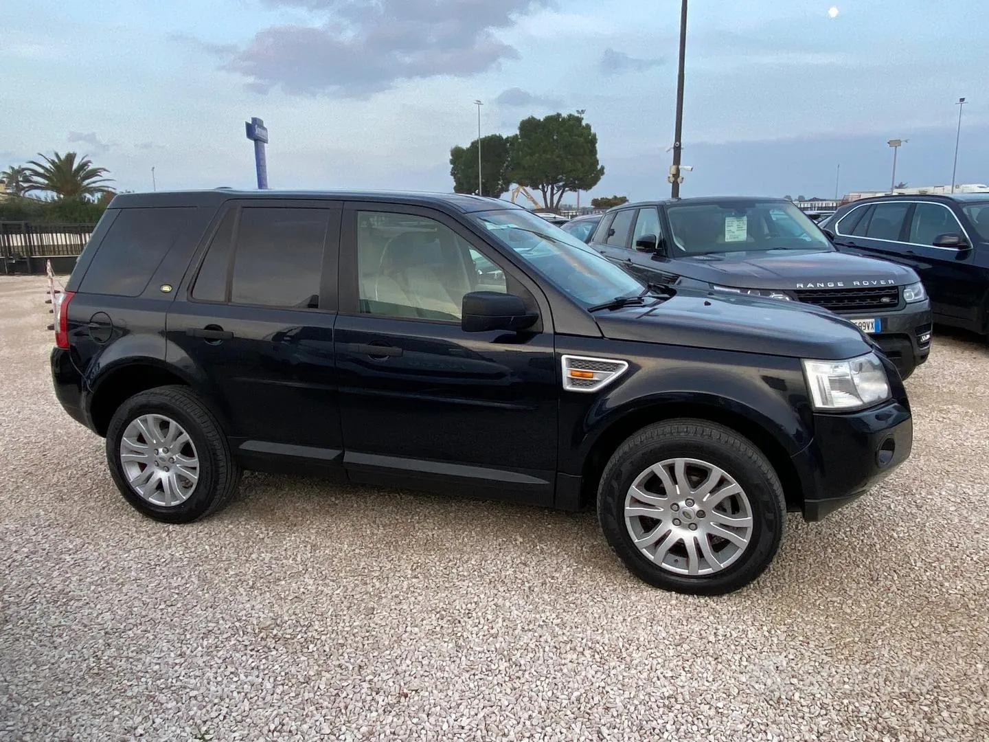 Land Rover Freelander 2008 photo 2