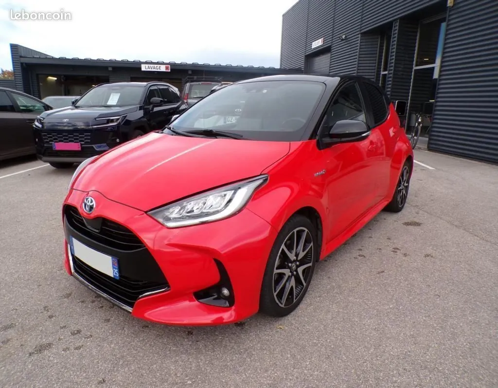 Toyota Yaris 2021 photo 2