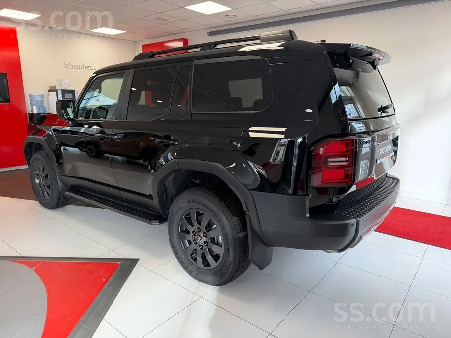 Toyota Land Cruiser 2026 photo 4