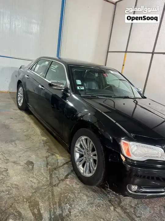 Chrysler 300 2014 photo 2
