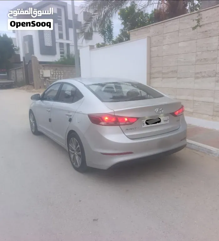 Hyundai Avante 2017 photo 4