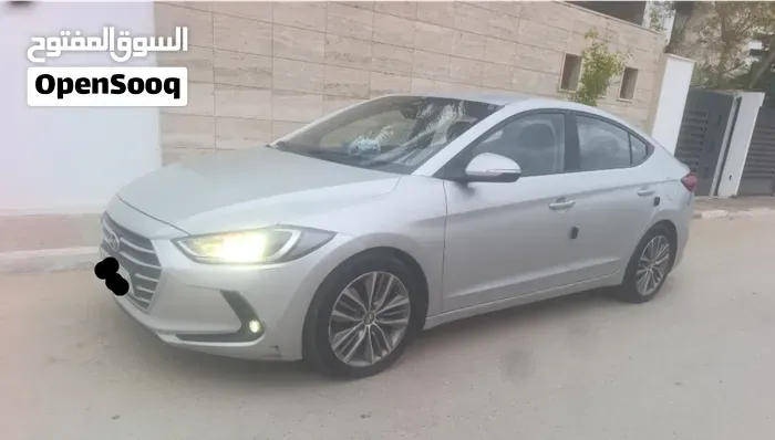 Hyundai Avante 2017 photo 2