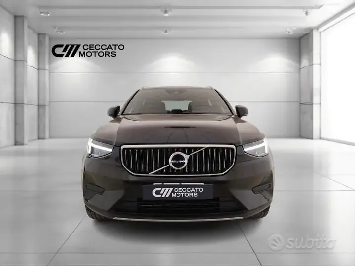 Volvo Xc40 2022 photo 2