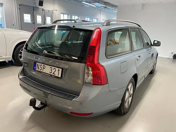 Volvo V50 2011 photo 4