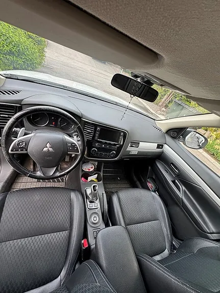 Mitsubishi Outlander 2015 photo 4