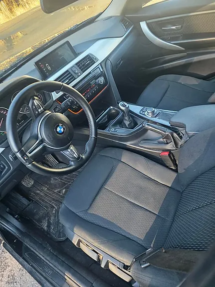 BMW 318D 2013 photo 4