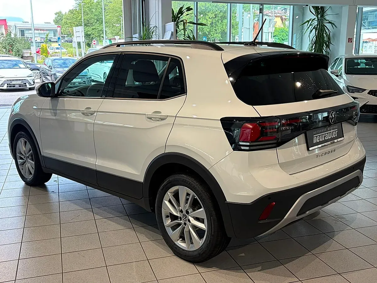Volkswagen T-Cross 2026 photo 2