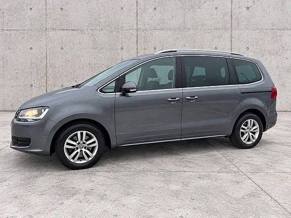 Volkswagen Sharan 2011 photo 2