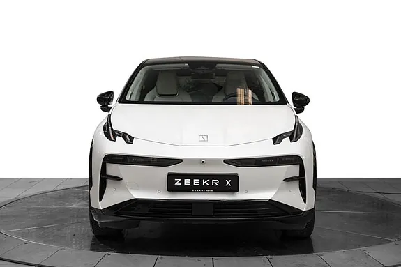 Zeekr X 2025 photo 3
