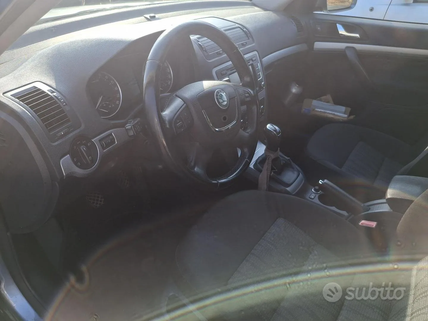 Skoda Octavia 2012 photo 3