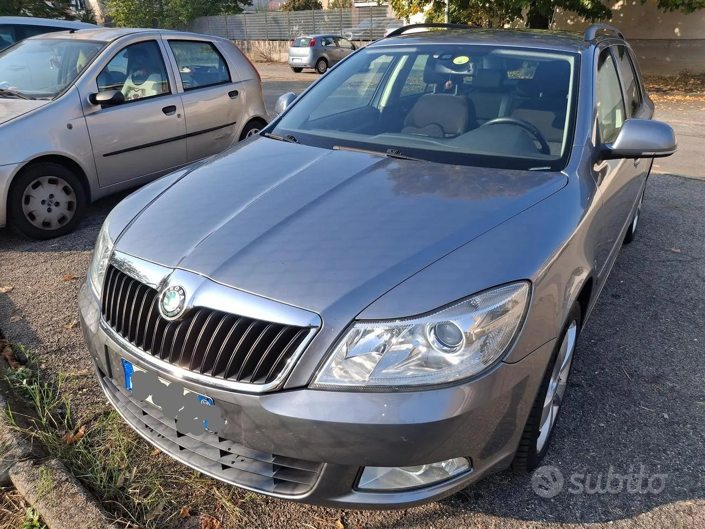 Skoda Octavia 2012 photo 2