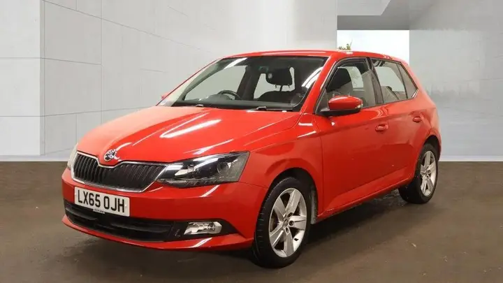 Skoda Fabia 2015 photo 2