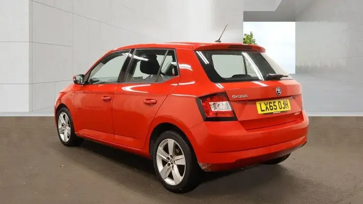 Skoda Fabia 2015 photo 3
