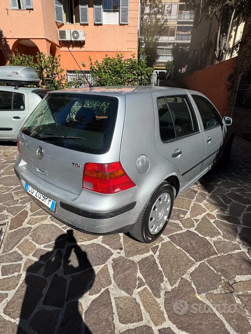 Volkswagen Golf 2002 photo 2