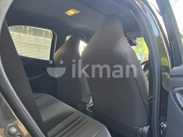 Toyota Yaris 2023 photo 4