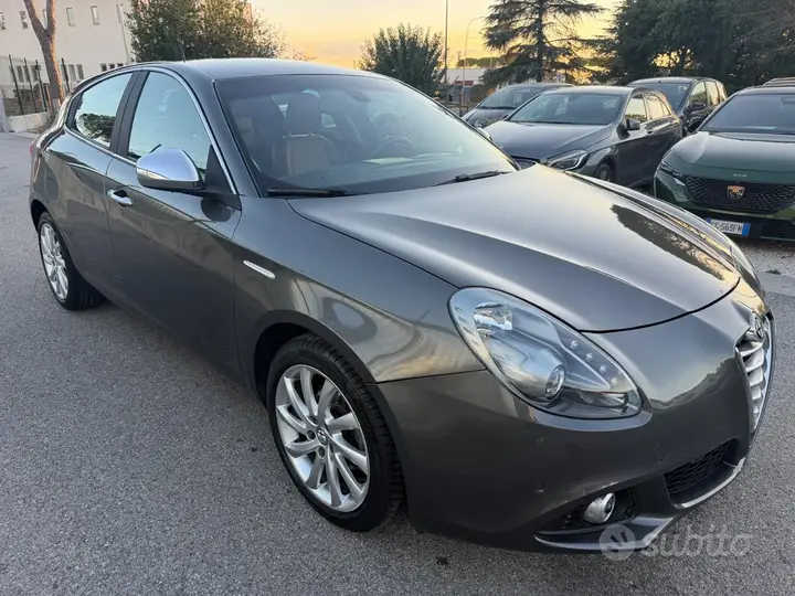 Alfa Romeo Giulietta 2014 photo 3