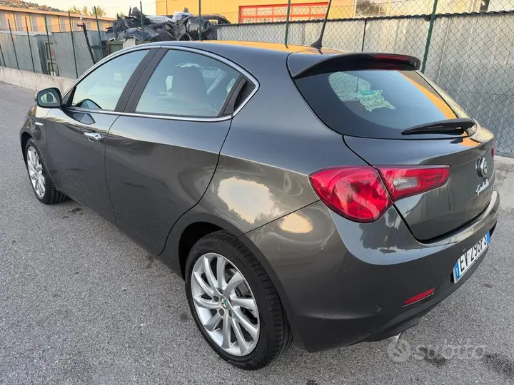 Alfa Romeo Giulietta 2014 photo 5