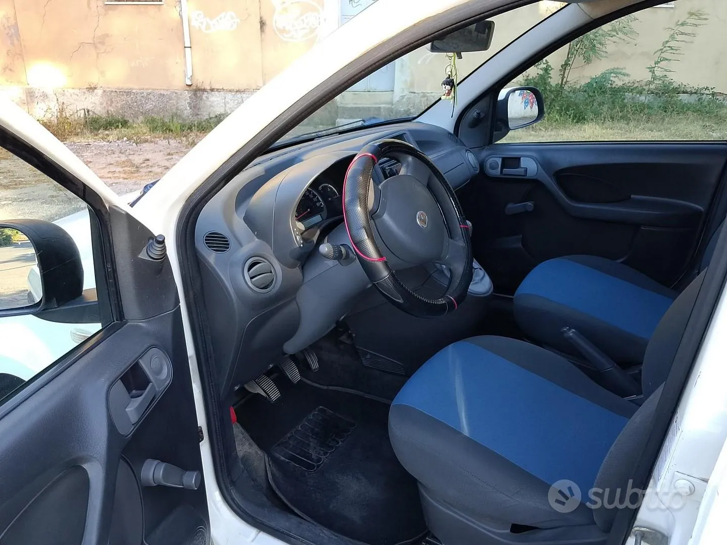 Fiat Panda 2010 photo 4