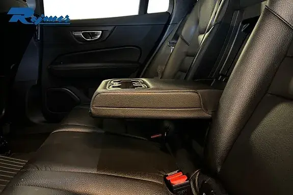 Volvo V60 2025 photo 5
