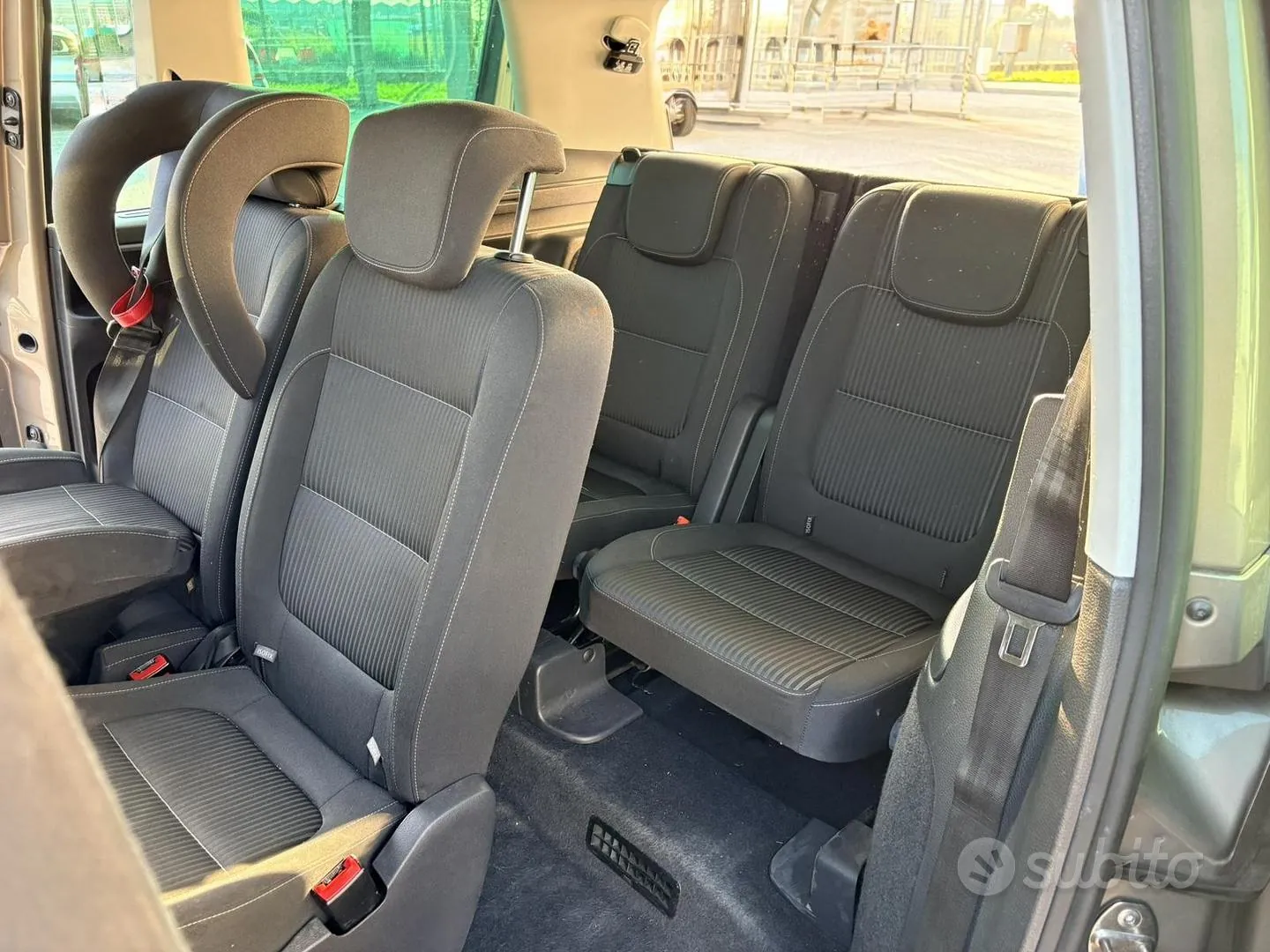 Seat Alhambra 2015 photo 4