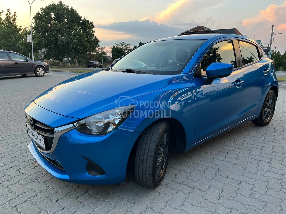 Mazda 2 2016 photo 4