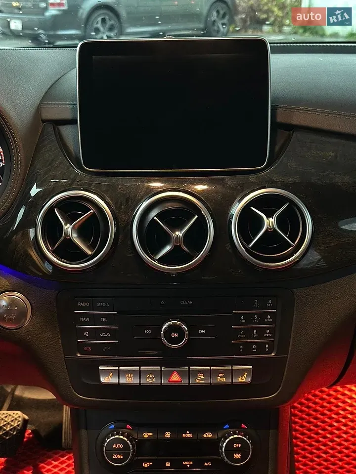 Mercedes-Benz B-Class 2015 photo 5