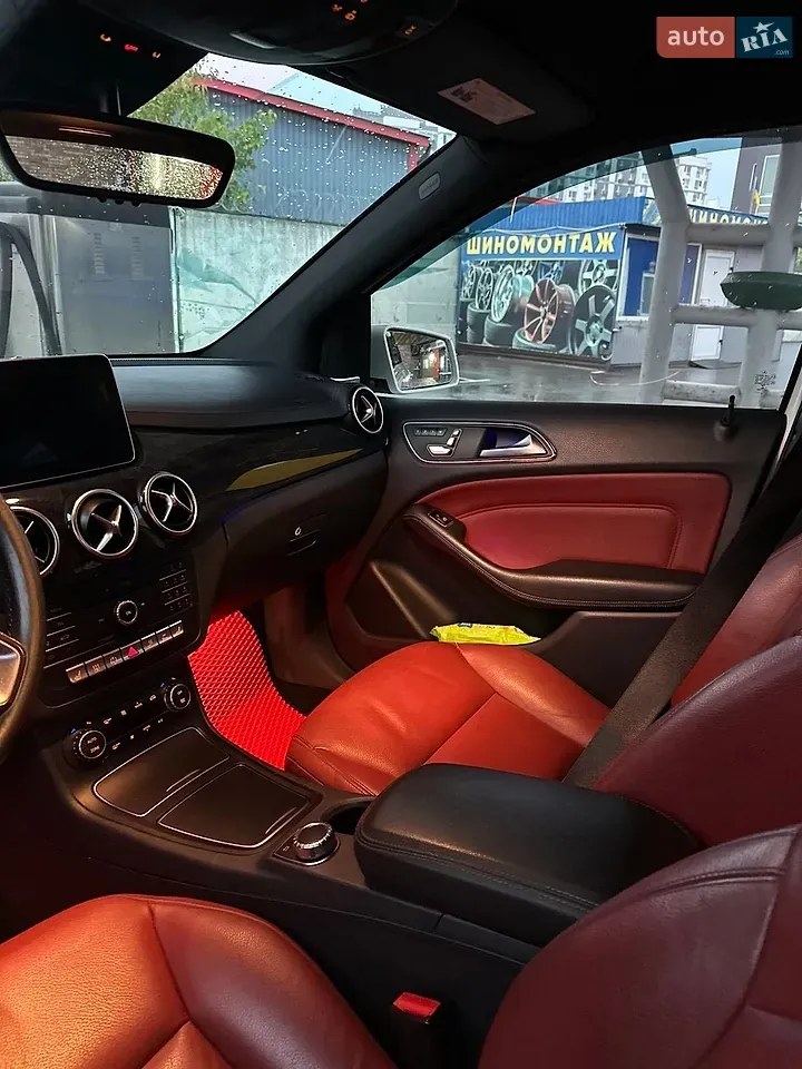 Mercedes-Benz B-Class 2015 photo 4
